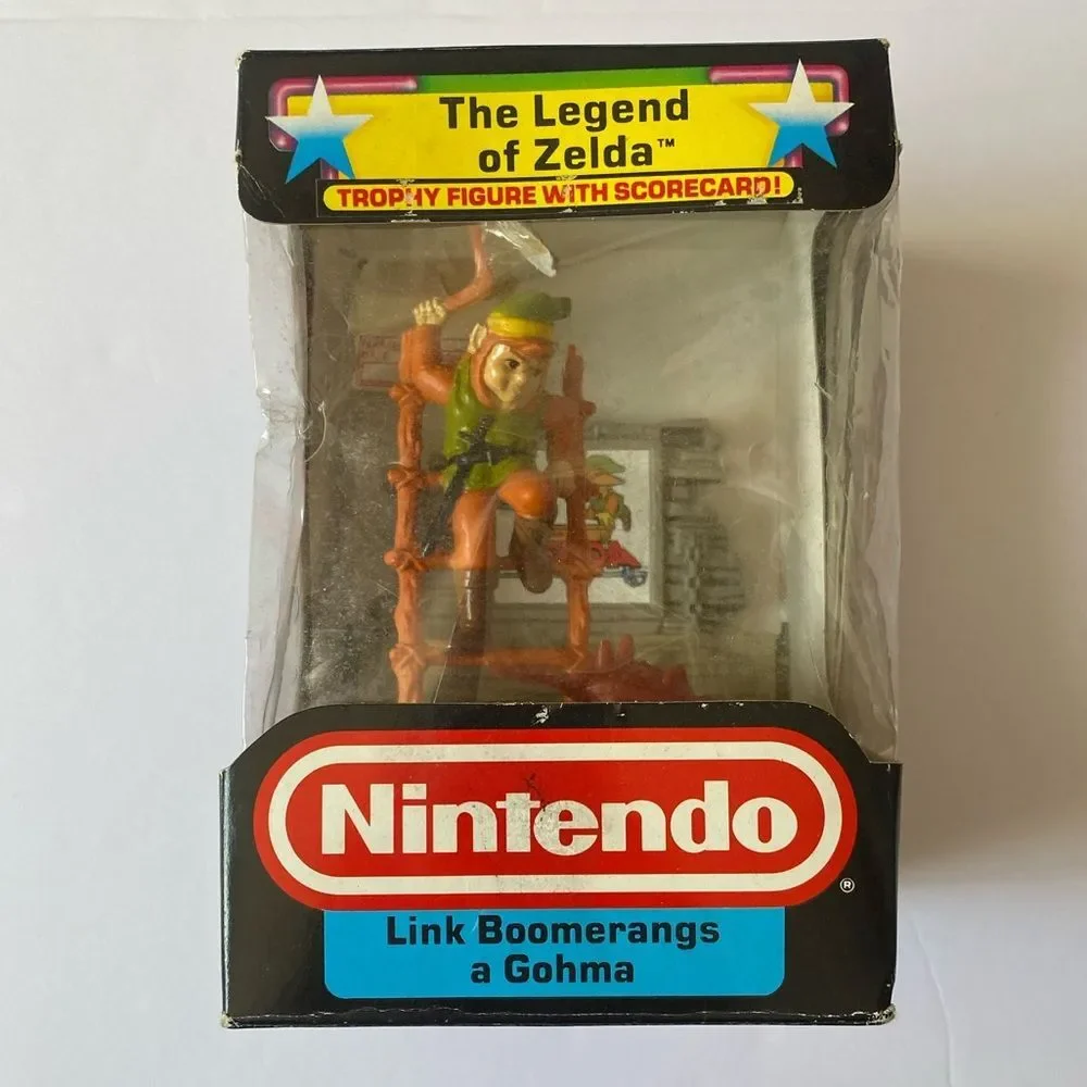 Legend of Zelda Rare Trophy Figure Link Boomerangs Gohma | 1988 Nintendo Hasbro